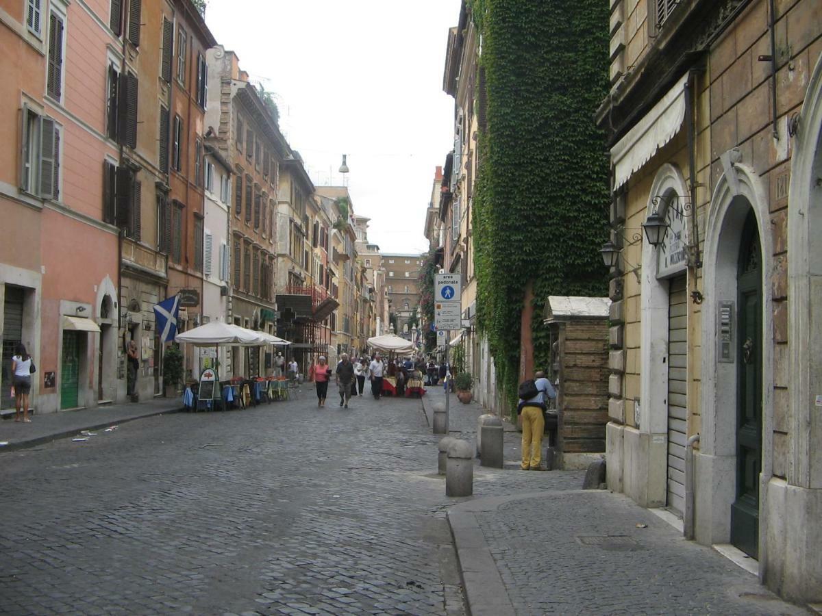 Vatican Color House Rome Bagian luar foto